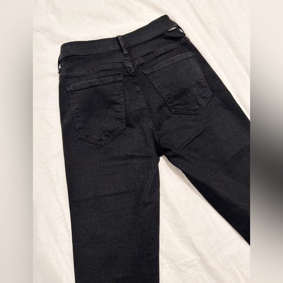 Mother brand -“The Insider” Mid-Rise Frayed Stretch Crop Jeans - size 26 - black - Picture 5 of 7